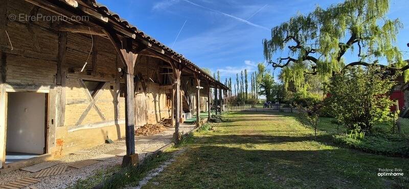 Maison à SAINT-GENIS-SUR-MENTHON