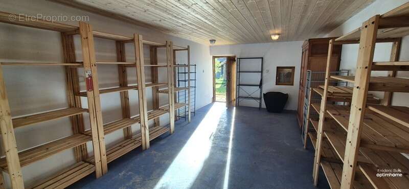 Maison à SAINT-GENIS-SUR-MENTHON