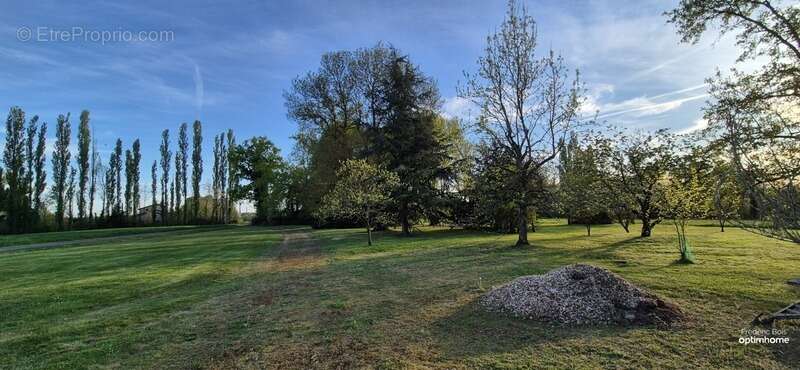 Maison à SAINT-GENIS-SUR-MENTHON