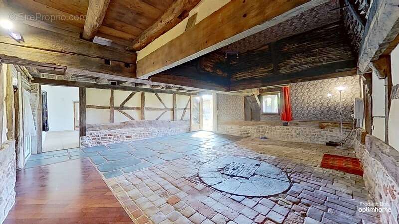 Maison à SAINT-GENIS-SUR-MENTHON