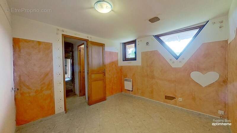 Maison à SAINT-GENIS-SUR-MENTHON