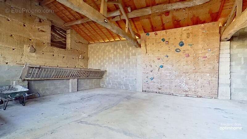 Maison à SAINT-GENIS-SUR-MENTHON