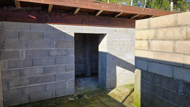 Terrain à ORADOUR-SUR-GLANE
