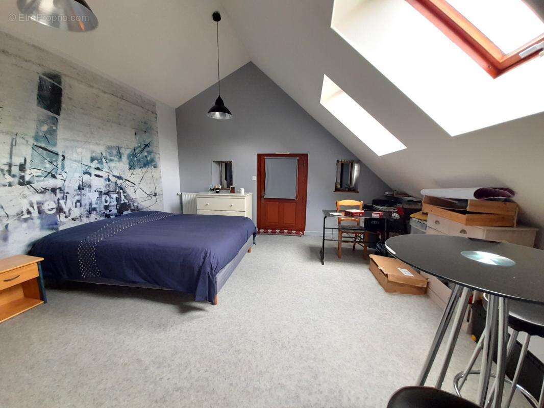 Maison à SAINT-HERBLON