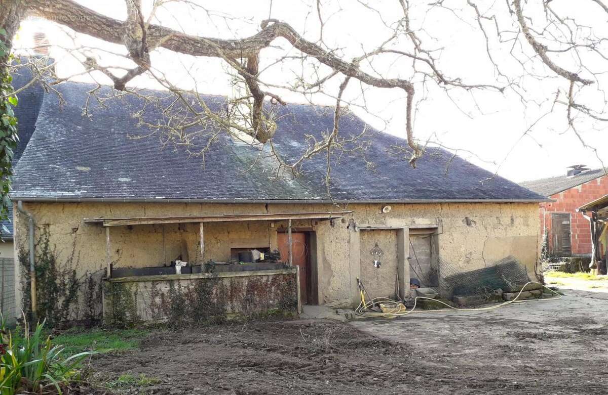 Maison à NOYAL-CHATILLON-SUR-SEICHE
