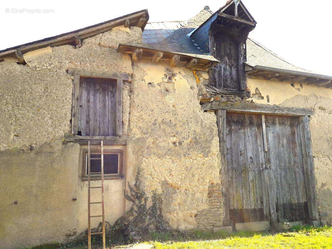 Maison à NOYAL-CHATILLON-SUR-SEICHE