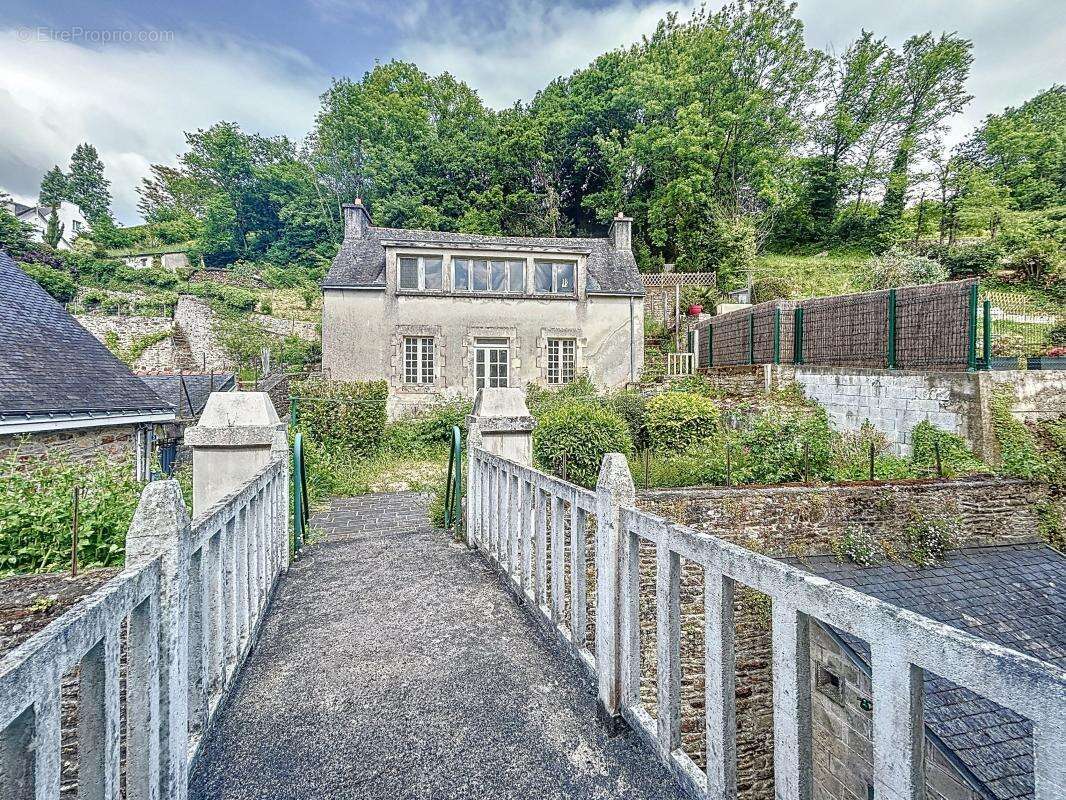 Maison à QUIMPERLE