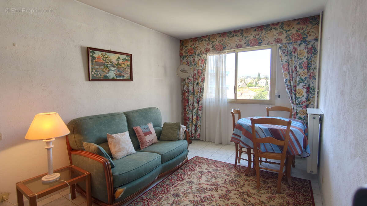 Appartement à CAGNES-SUR-MER