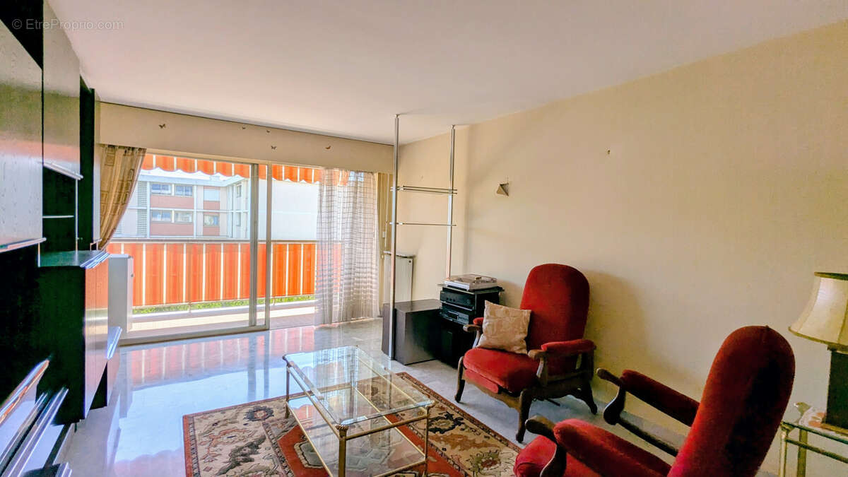 Appartement à CAGNES-SUR-MER