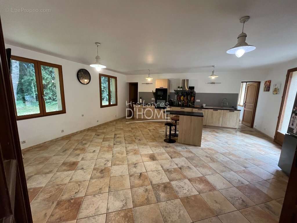 Maison à BANNOST-VILLEGAGNON