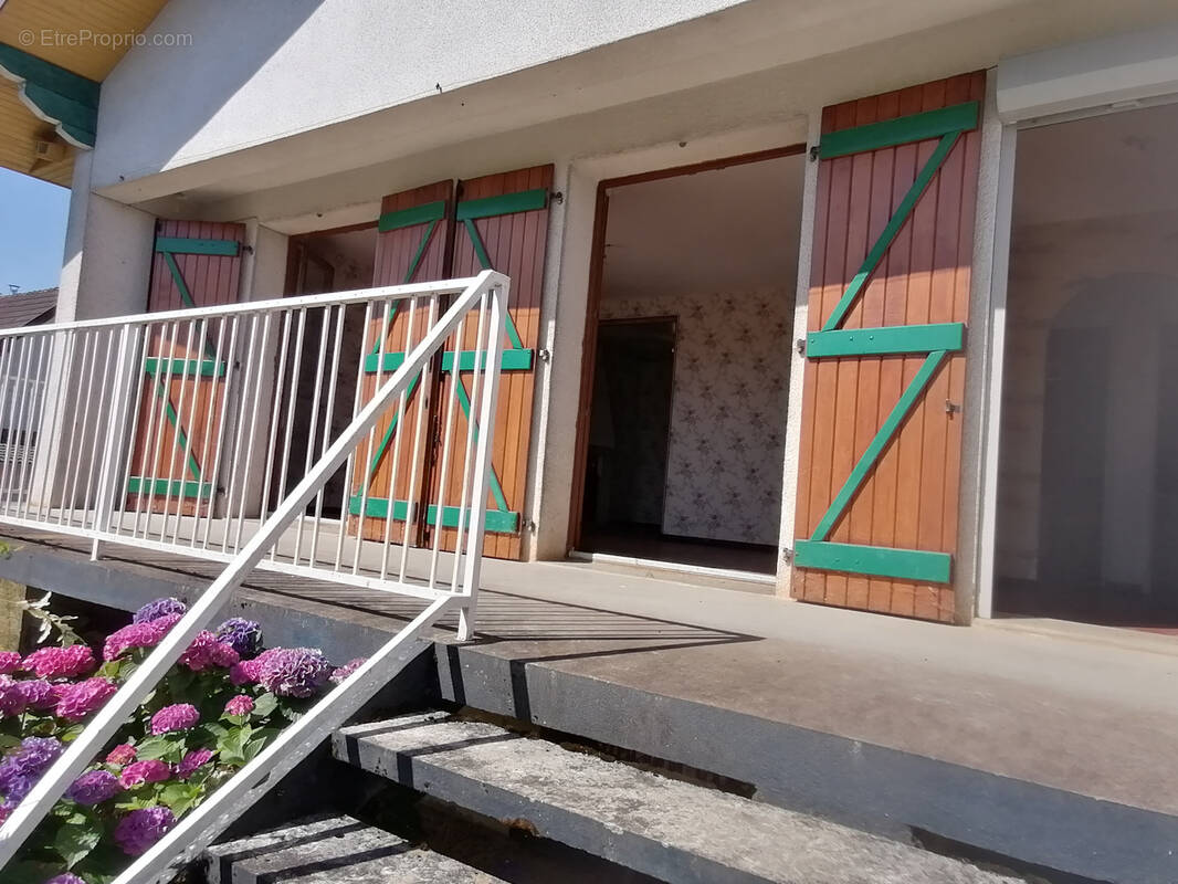 Maison à FOUGEROLLES