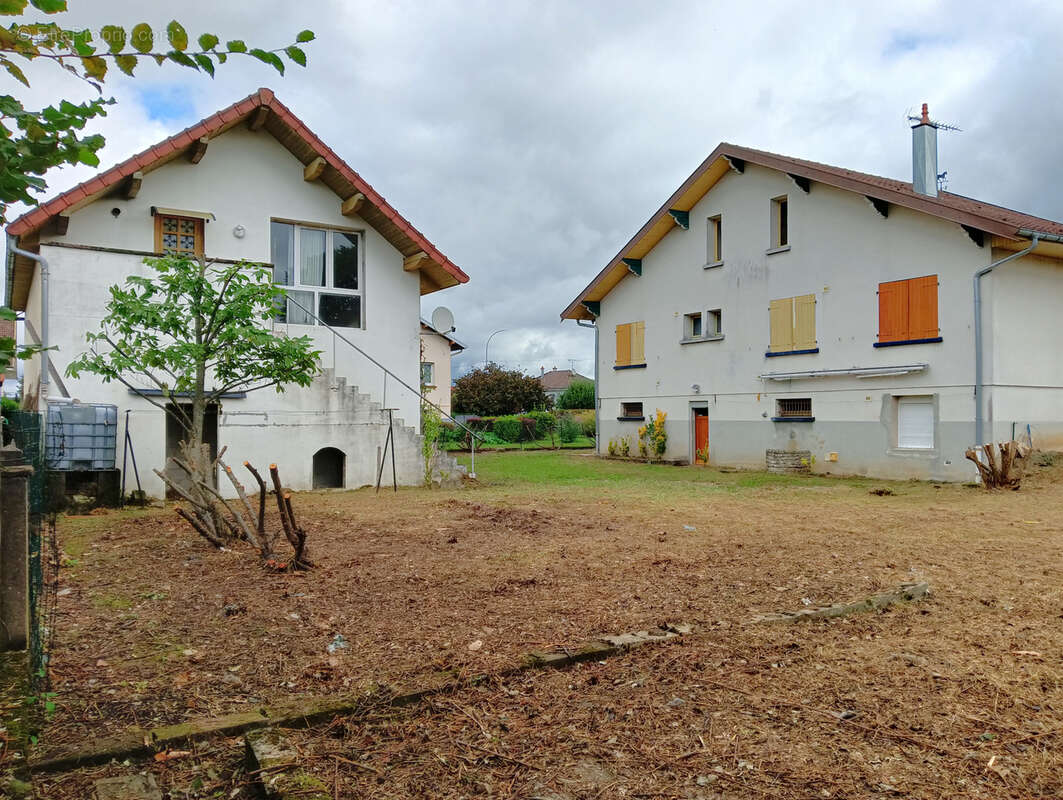 Maison à FOUGEROLLES