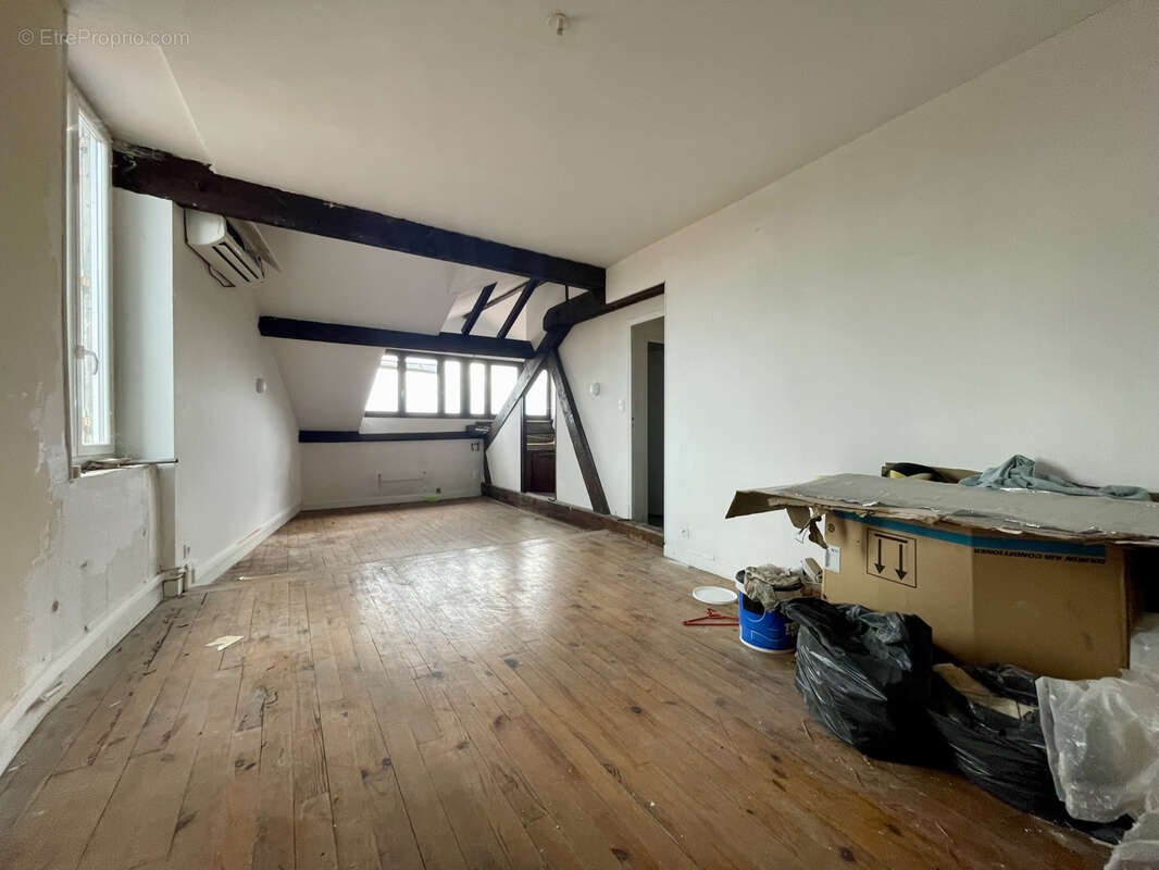 Appartement à VIC-EN-BIGORRE