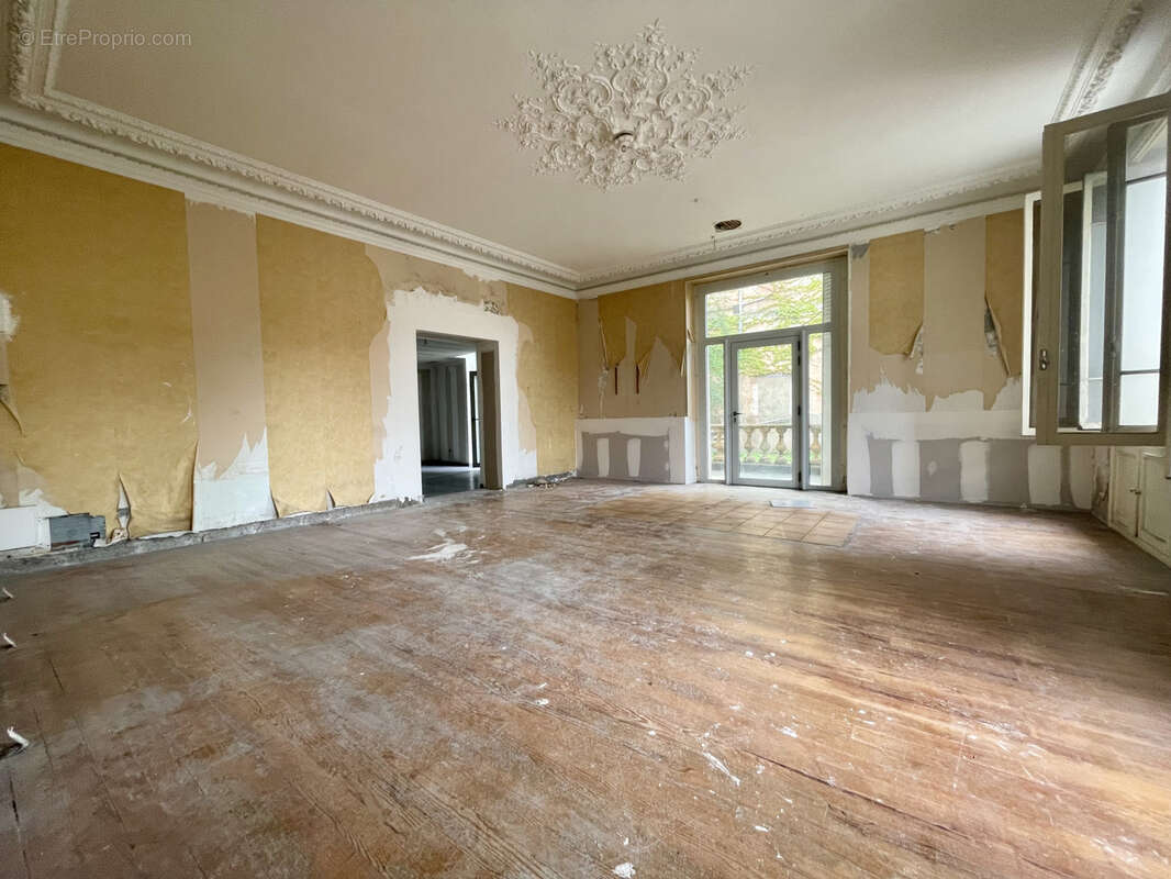 Appartement à VIC-EN-BIGORRE