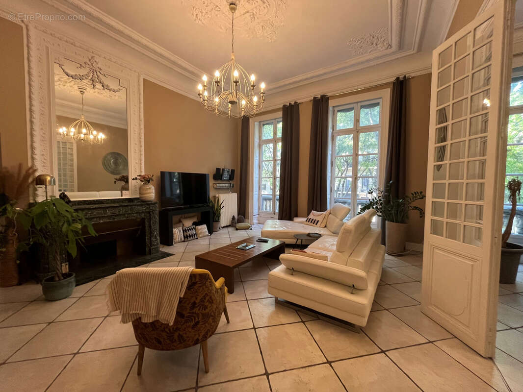 Appartement à NIMES