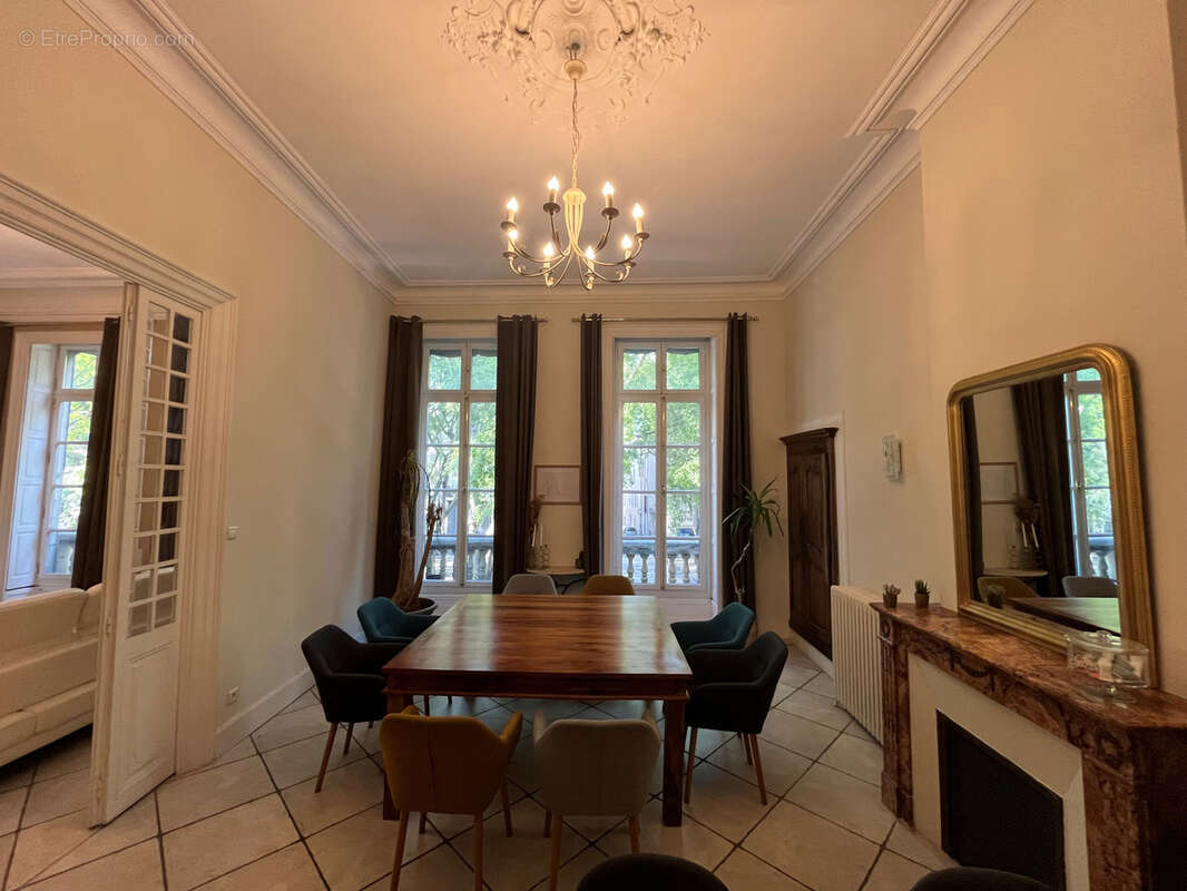 Appartement à NIMES