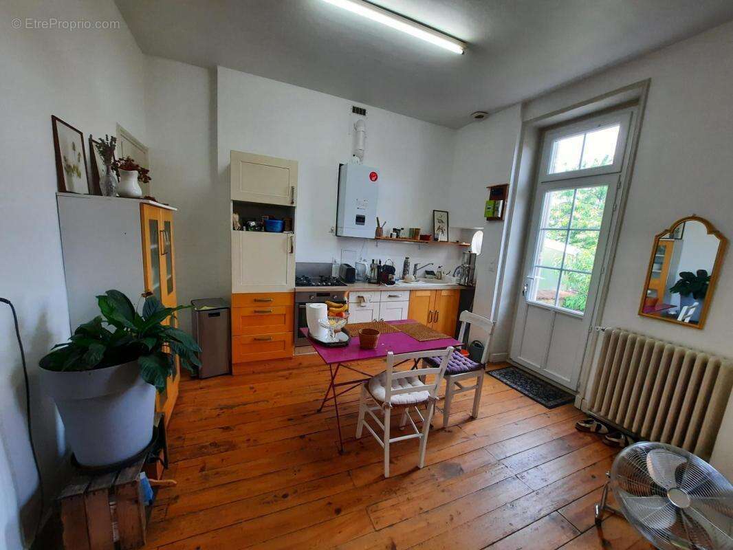 Maison à SAINT-JEAN-D&#039;ANGELY