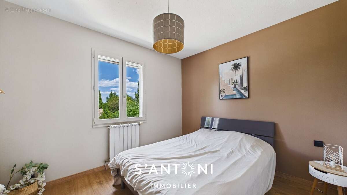 Maison à SAINT-THIBERY