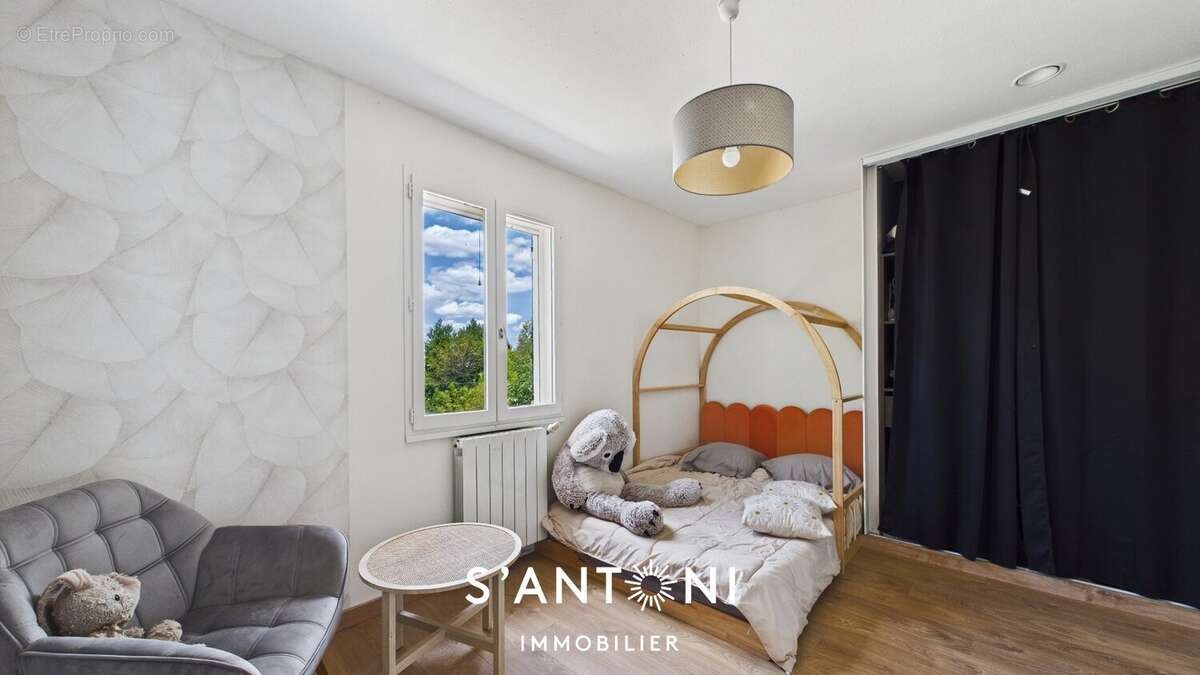 Maison à SAINT-THIBERY