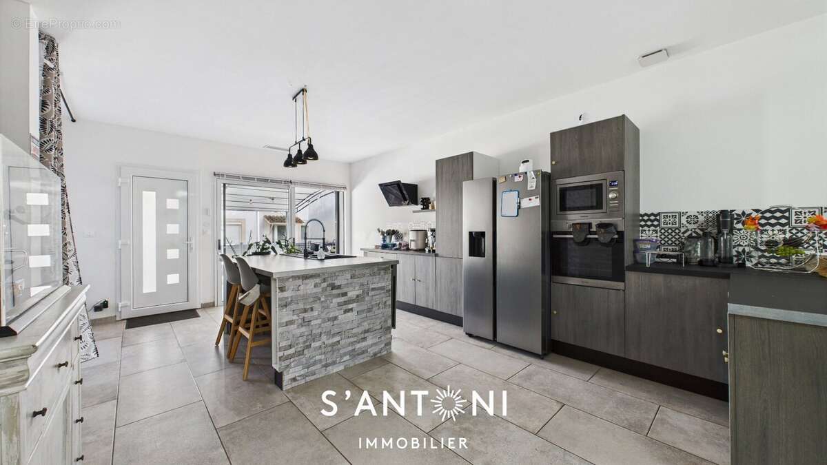 Maison à VALRAS-PLAGE