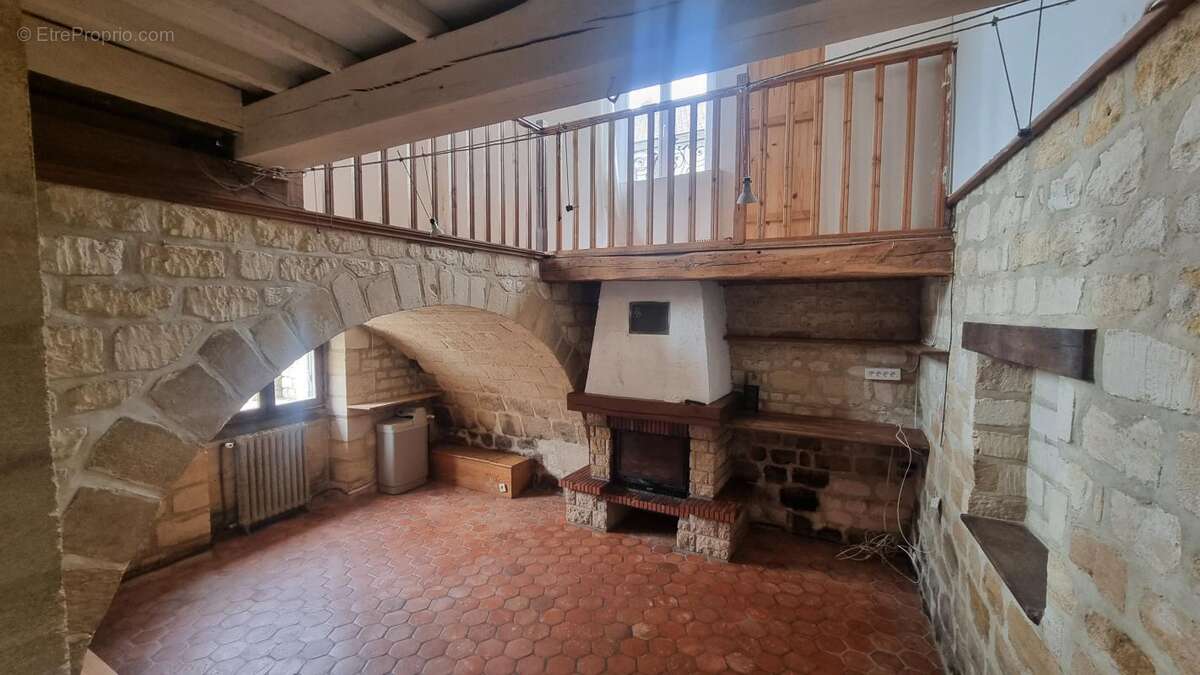 Maison à NESLES-LA-VALLEE