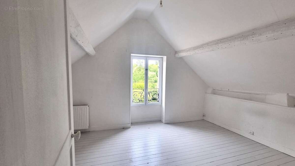 Maison à NESLES-LA-VALLEE