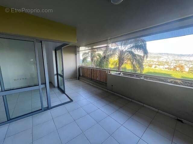 Appartement à SAINTE-MARIE