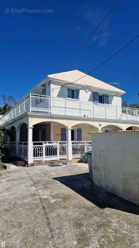 Maison à SAINT-BENOIT