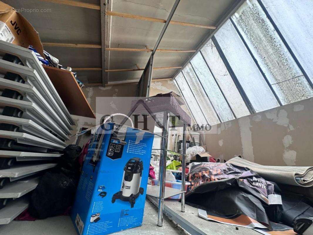 Commerce à SAINT-DENIS