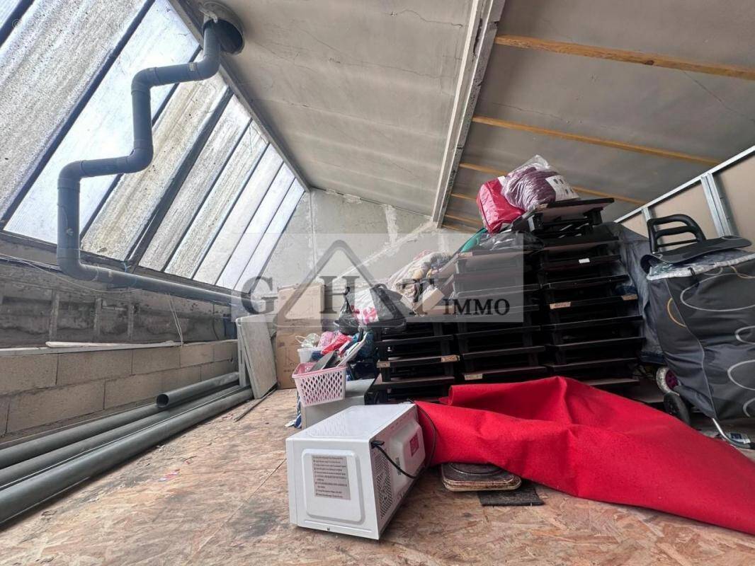 Commerce à SAINT-DENIS