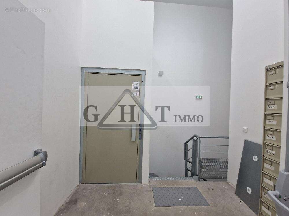 Commerce à TREMBLAY-EN-FRANCE