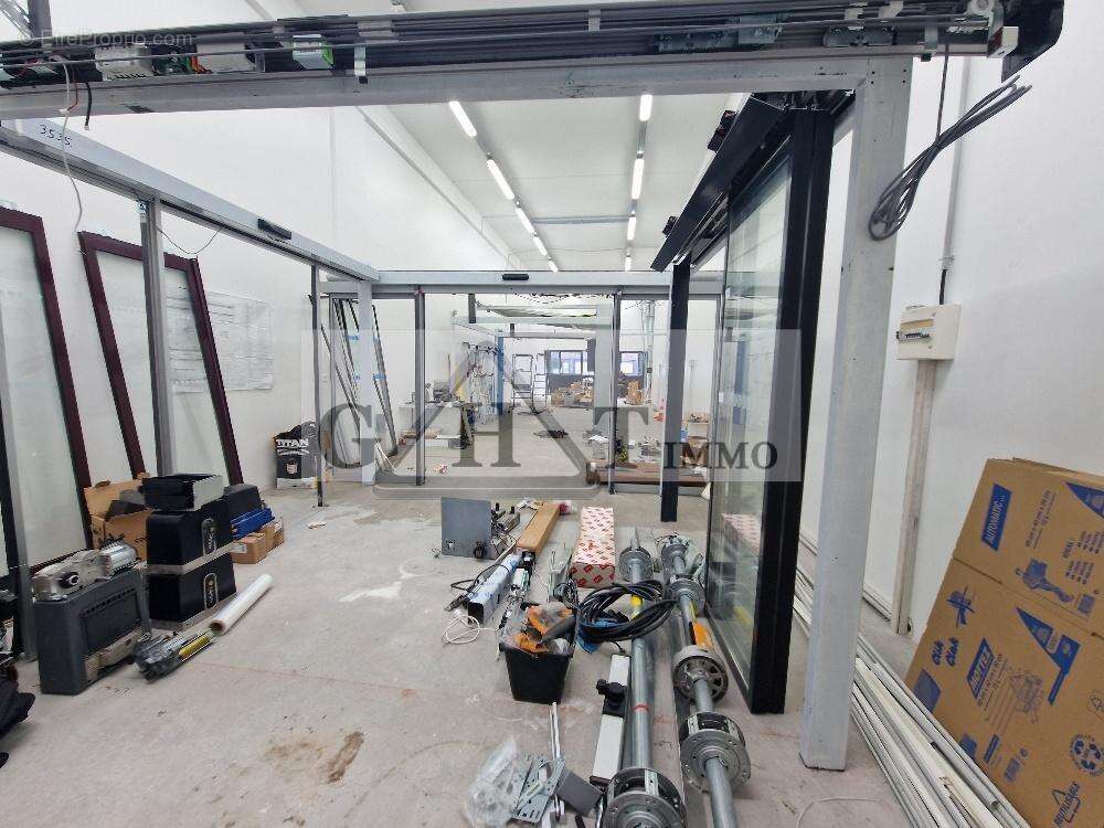 Commerce à TREMBLAY-EN-FRANCE