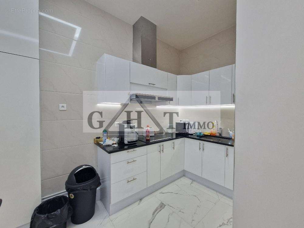 Commerce à TREMBLAY-EN-FRANCE