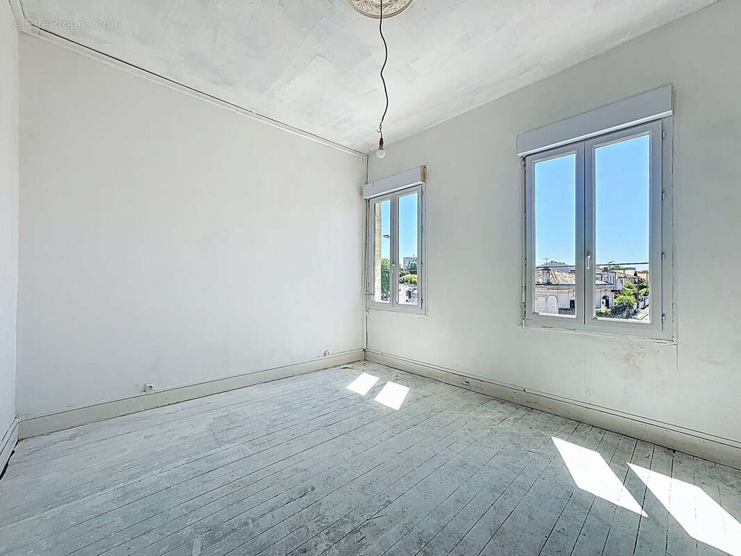 Appartement à BEGLES