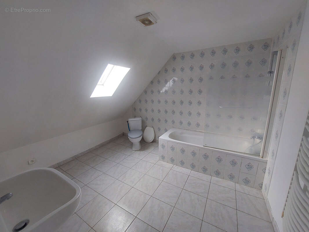 Maison à LUCHE-PRINGE