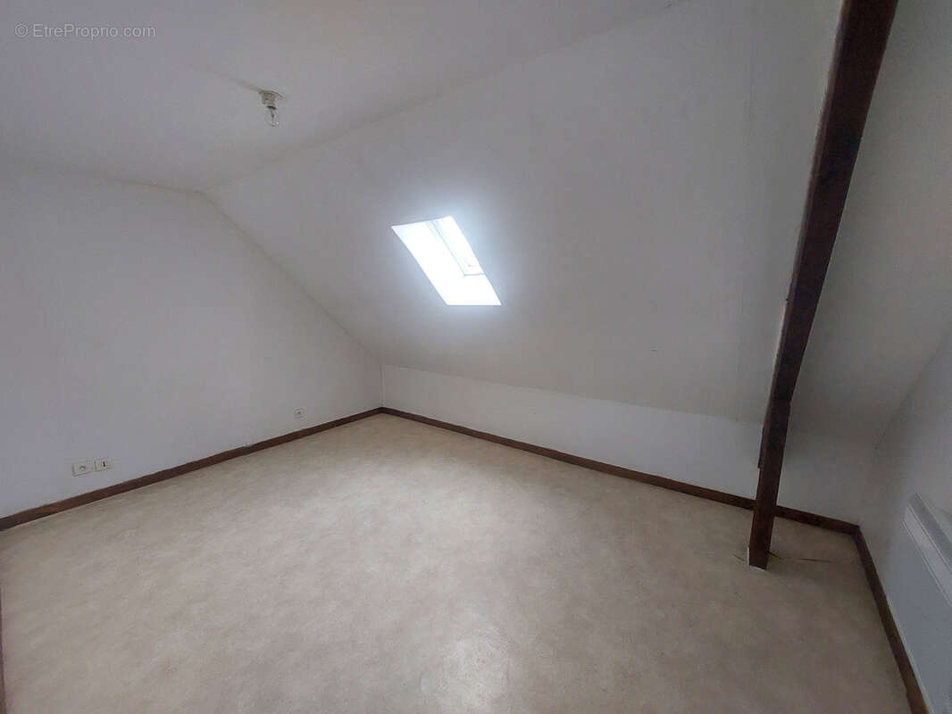 Maison à LUCHE-PRINGE