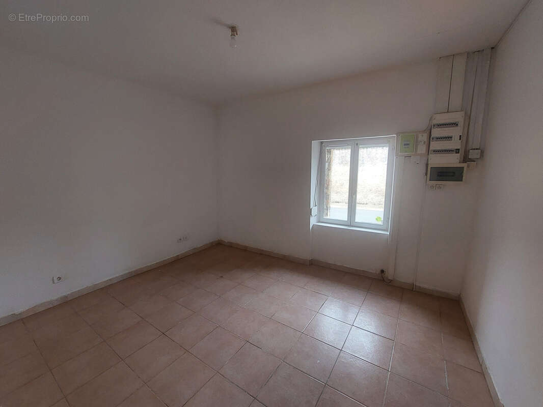 Maison à LUCHE-PRINGE