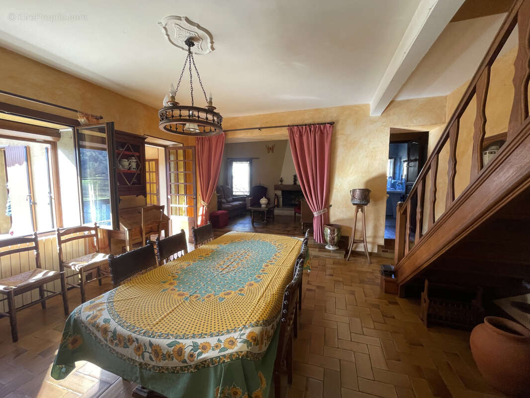 Maison à GENERARGUES