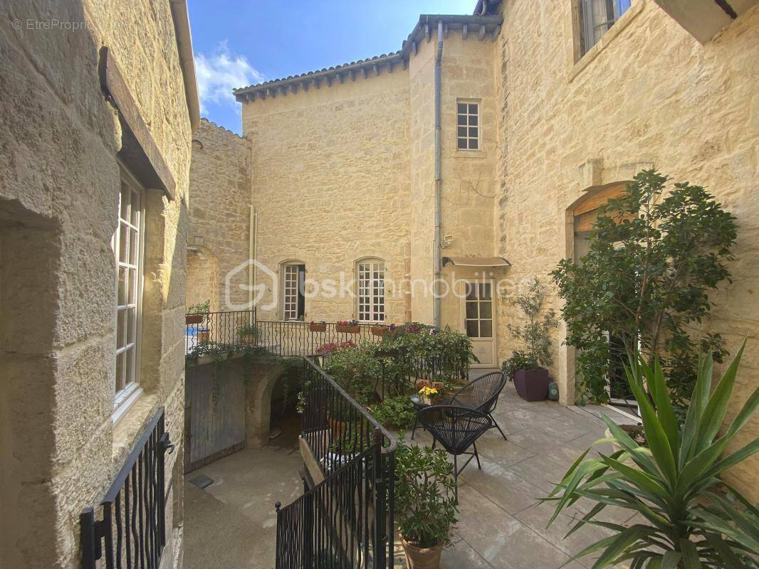 Maison à SAINT-GILLES