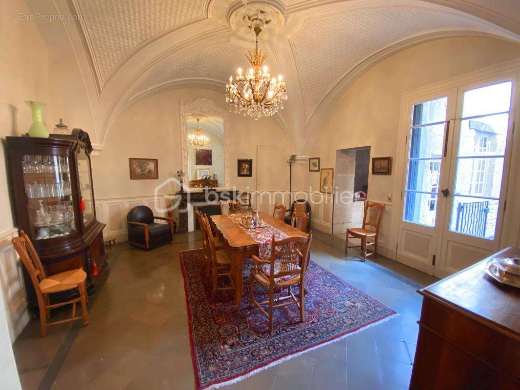 Maison à SAINT-GILLES