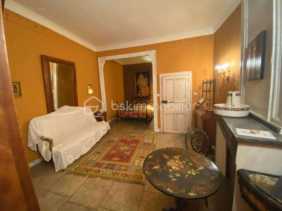 Maison à SAINT-GILLES