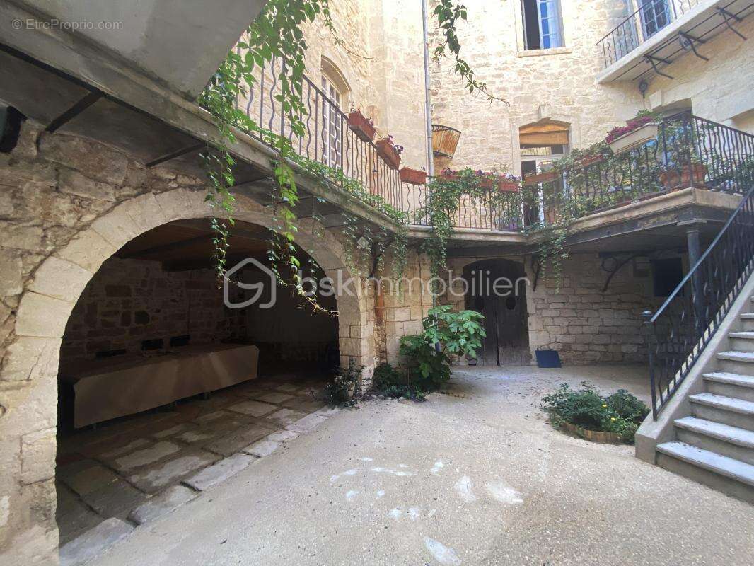 Maison à SAINT-GILLES