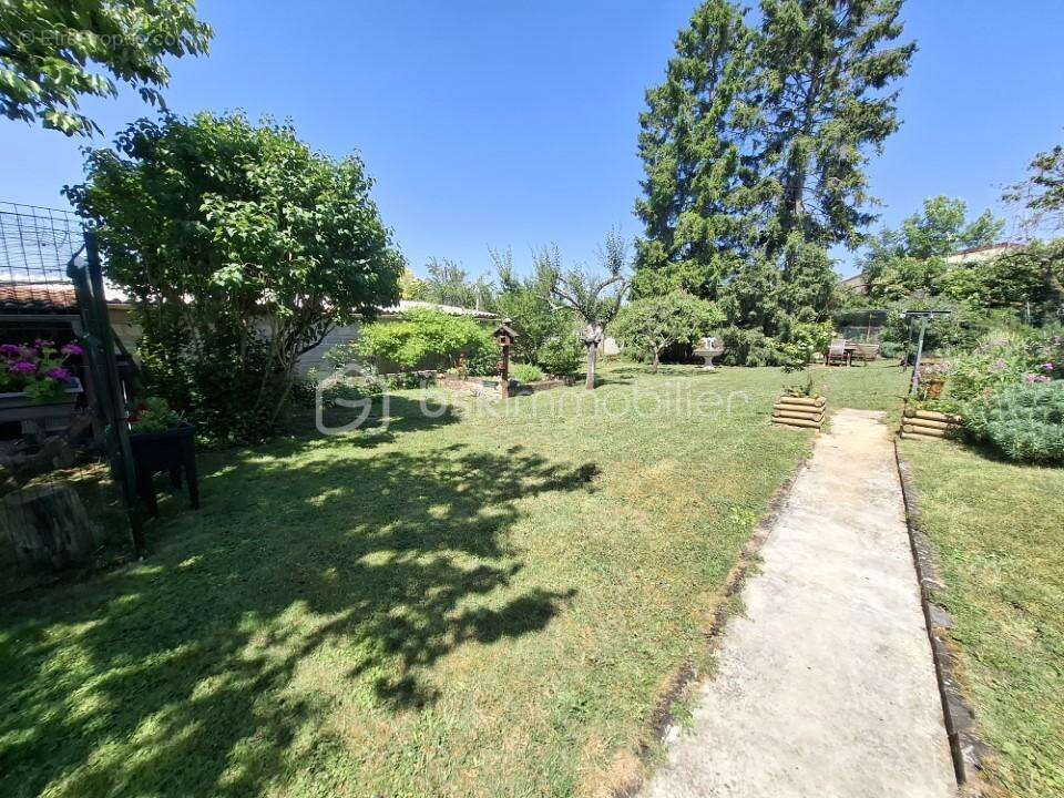 Maison à AIX-EN-OTHE