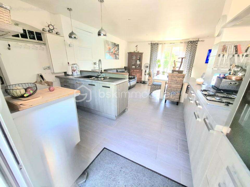 Maison à AIX-EN-OTHE