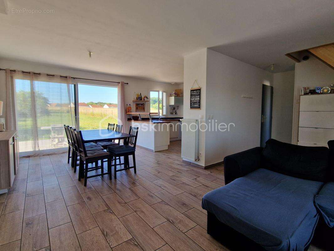 Maison à COULOMMIERS