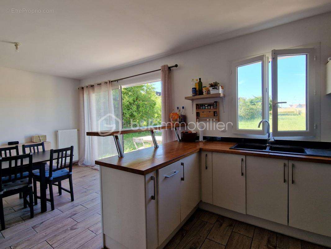 Maison à COULOMMIERS