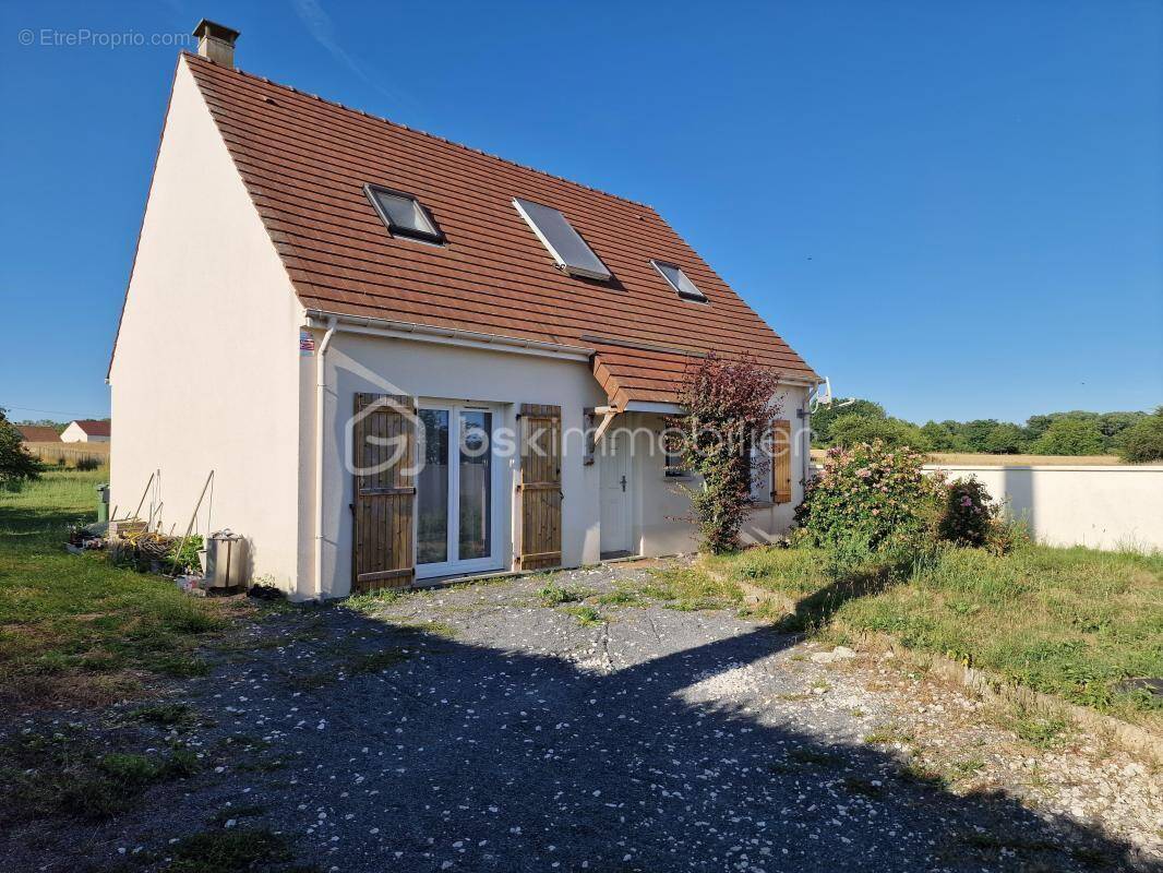 Maison à COULOMMIERS