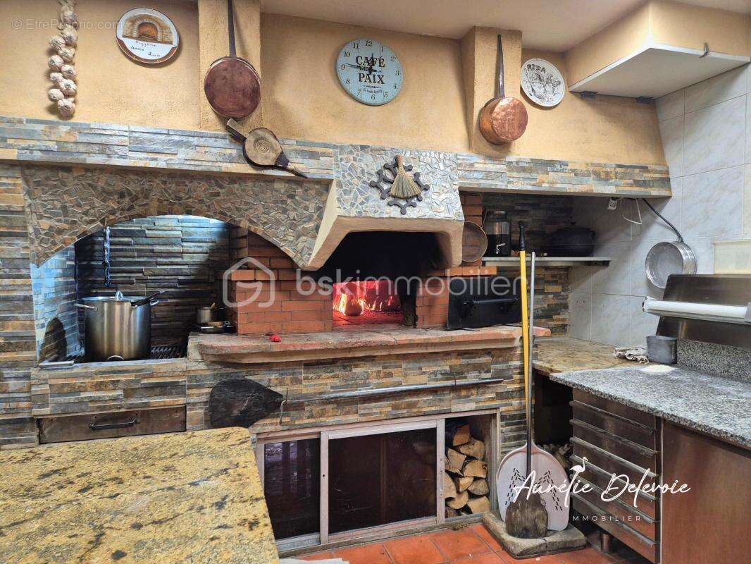 Commerce à VALRAS-PLAGE