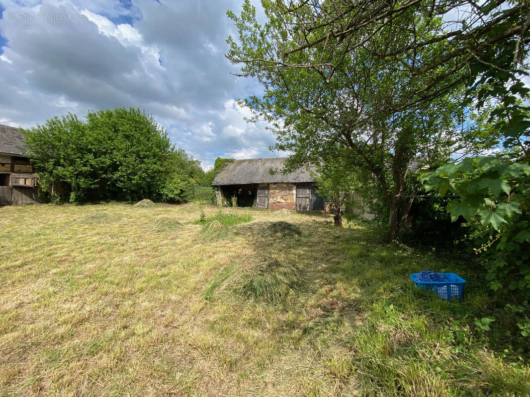Maison à GRANDVILLIERS