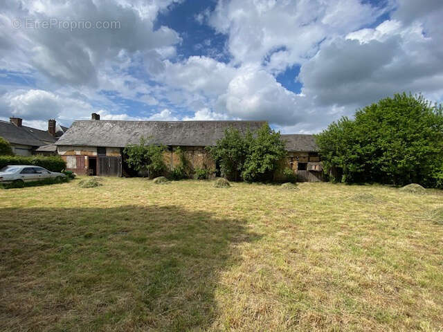 Maison à GRANDVILLIERS